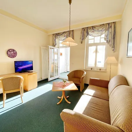 - Anna Anna App 23 * Sassnitz